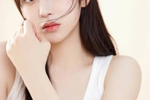 与辉同行又陷品控丑闻客服道歉疑似自动回复