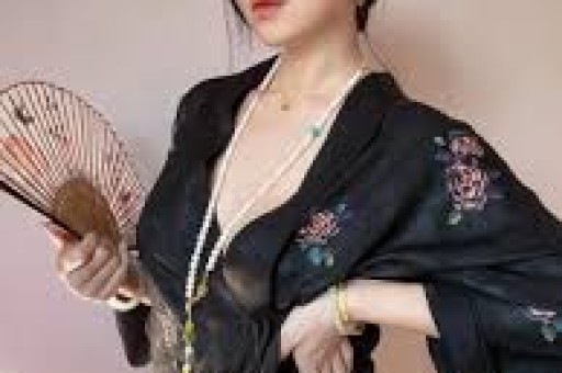 两天5个瓜出轨、拍戏受伤、教唆杀人未遂娱乐圈的瓜真劲爆